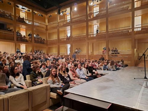 2690f670-229b-49f7-8894-eb1a90e25c4f